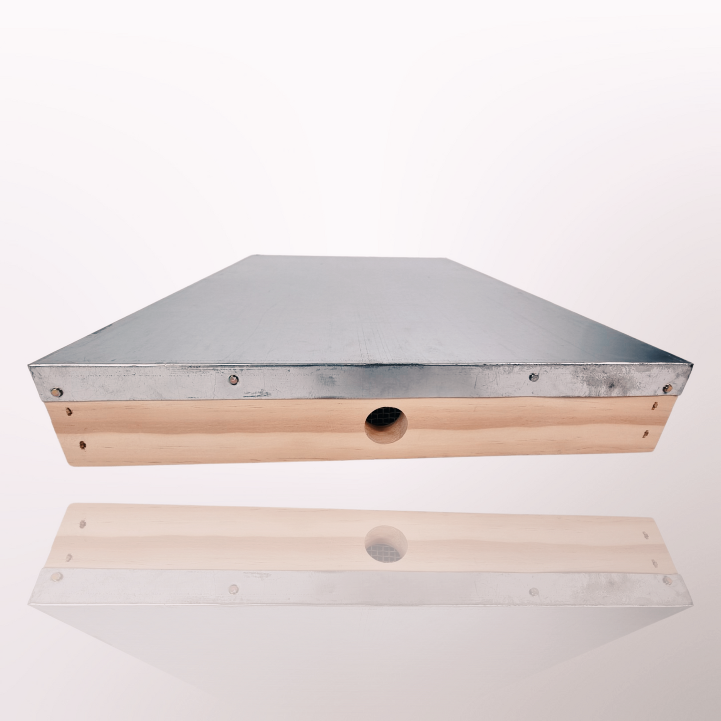 10 Frame Assembled Galvanised Beehive Lid Cover