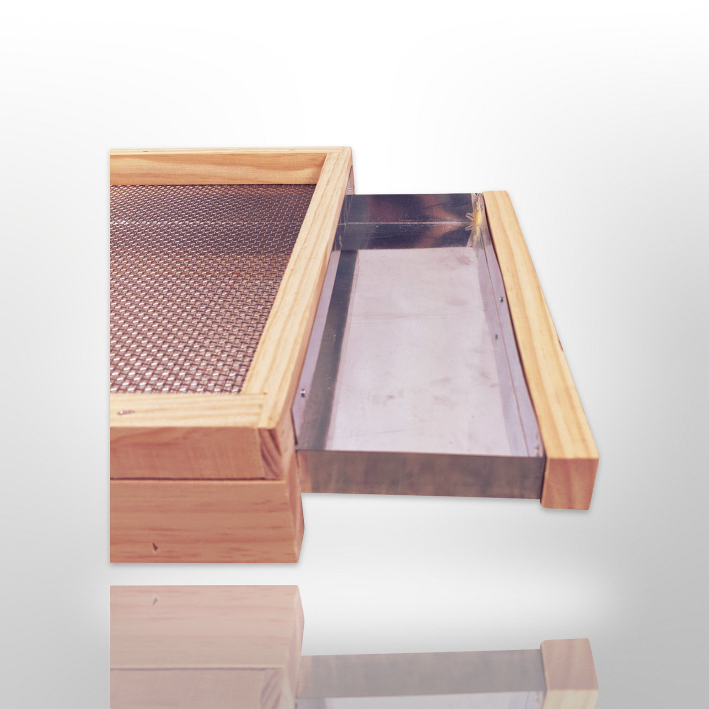 10 Frame Beehive Base - Mesh Vented Bottom Board With Drawer Trap